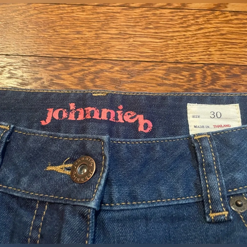 Johnnie B excellent used